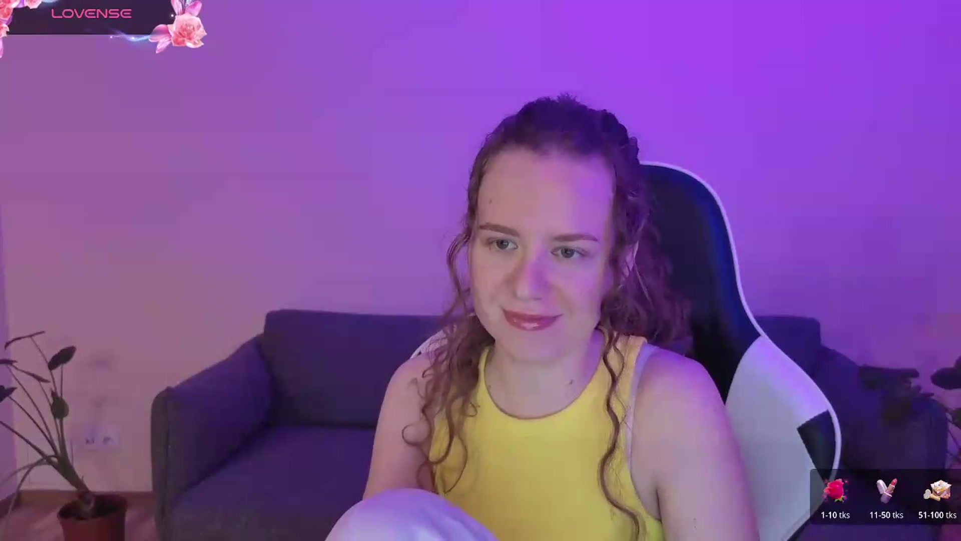 Gallery image thumbnail from BlueFlowerr's myfreecams stream on, 06/08/2026, 17:48 image 7 of 20