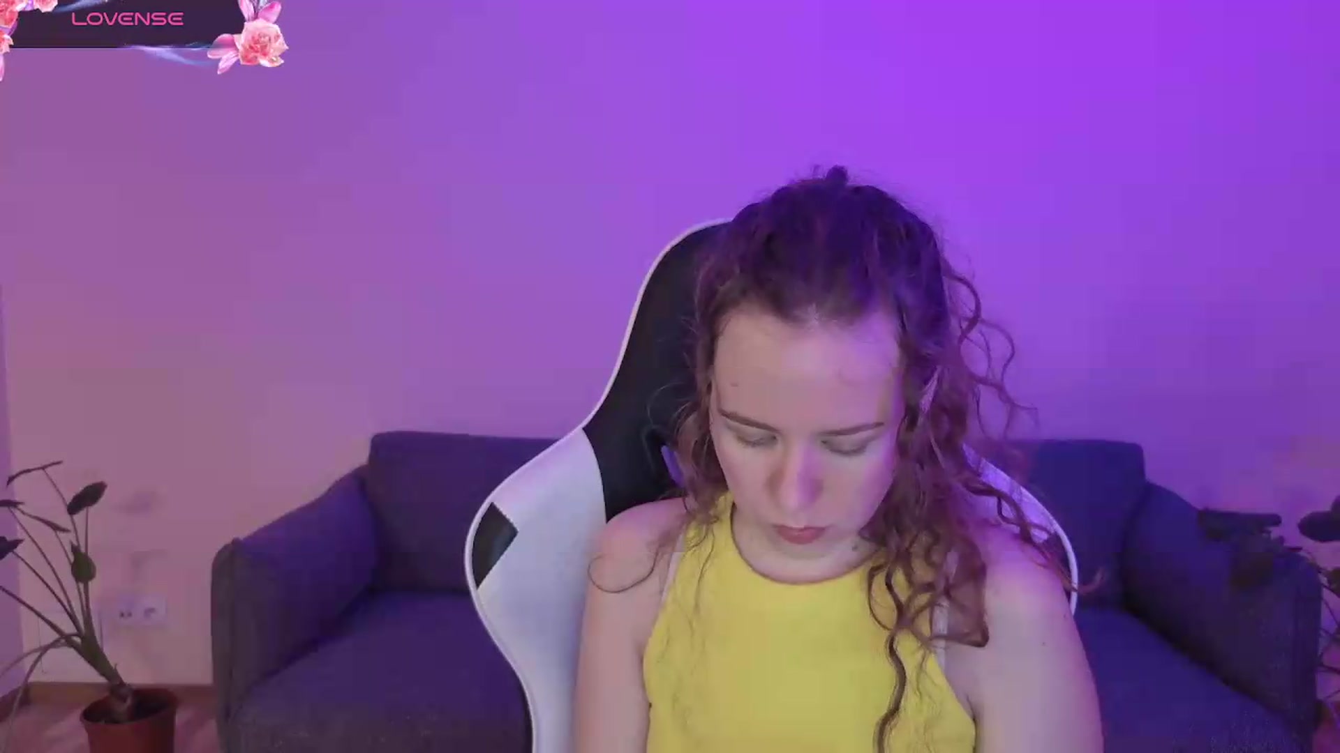 Gallery image thumbnail from BlueFlowerr's myfreecams stream on, 06/08/2026, 17:48 image 12 of 20