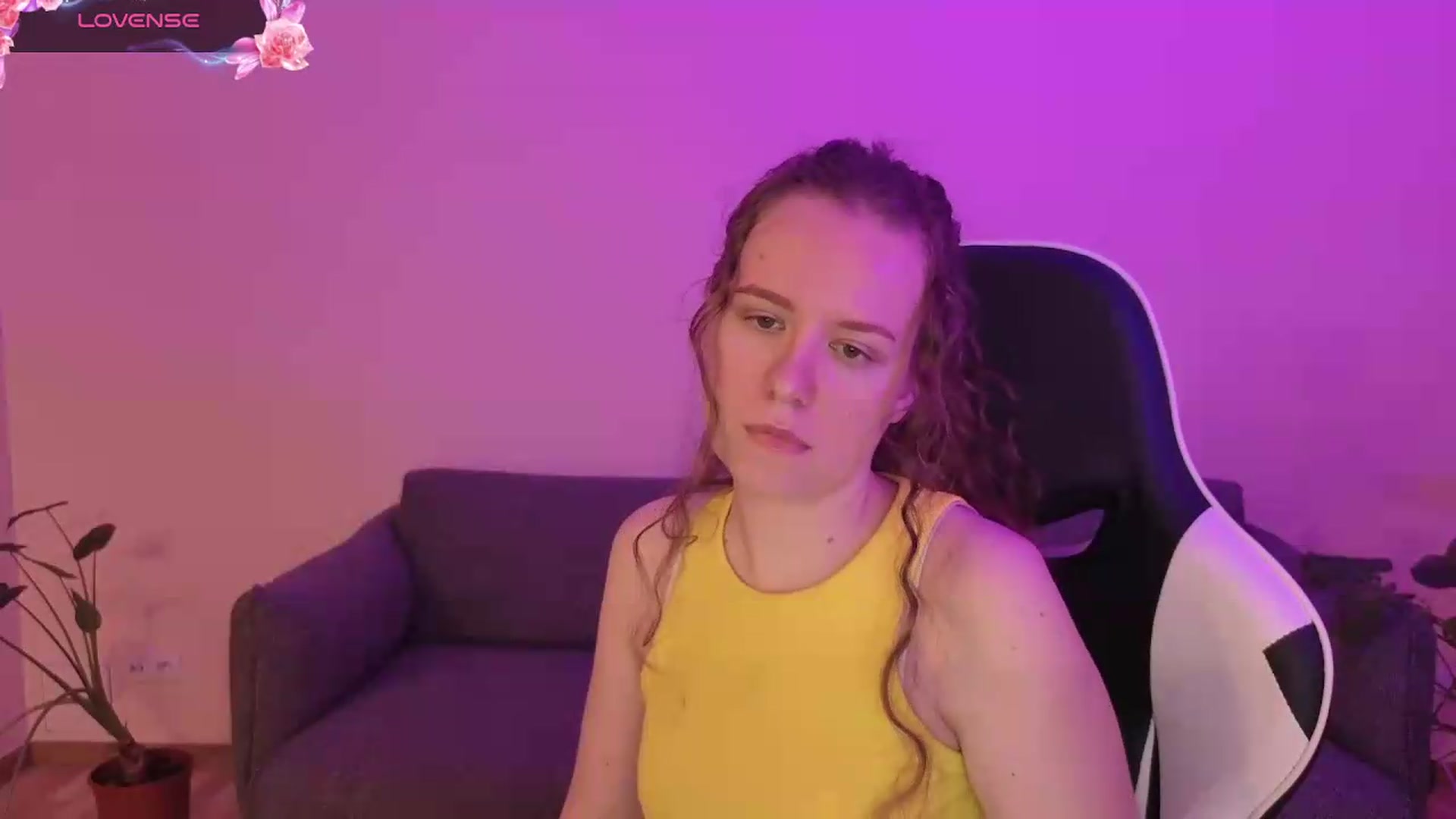 Gallery image thumbnail from BlueFlowerr's myfreecams stream on, 06/08/2026, 19:00 image 8 of 20