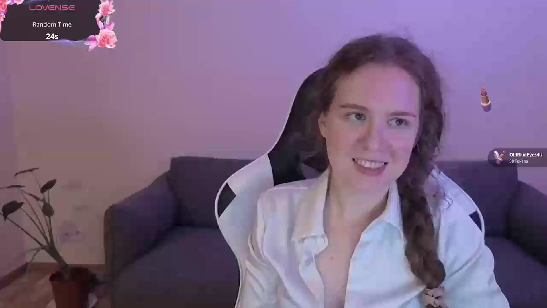 Gallery image thumbnail from BlueFlowerr's myfreecams stream on, 06/09/2026, 19:40 image 14 of 20