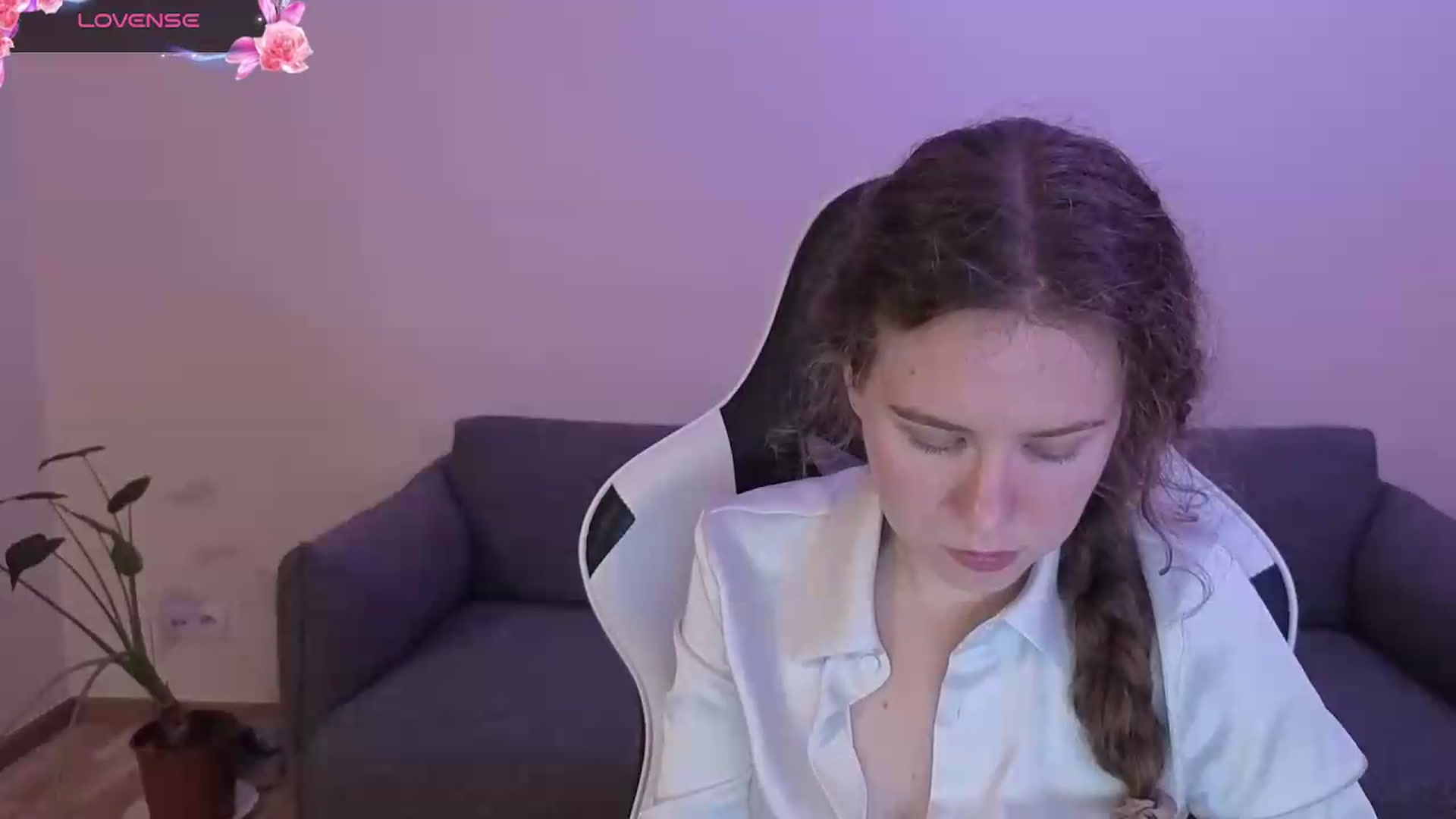 Gallery image thumbnail from BlueFlowerr's myfreecams stream on, 06/09/2026, 19:40 image 20 of 20