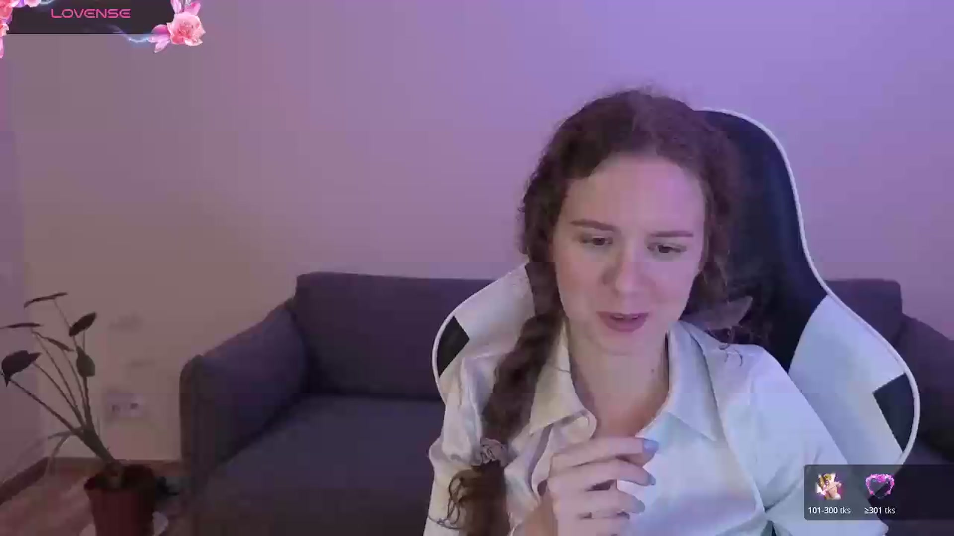 Gallery image thumbnail from BlueFlowerr's myfreecams stream on, 06/09/2026, 19:40 image 1 of 20