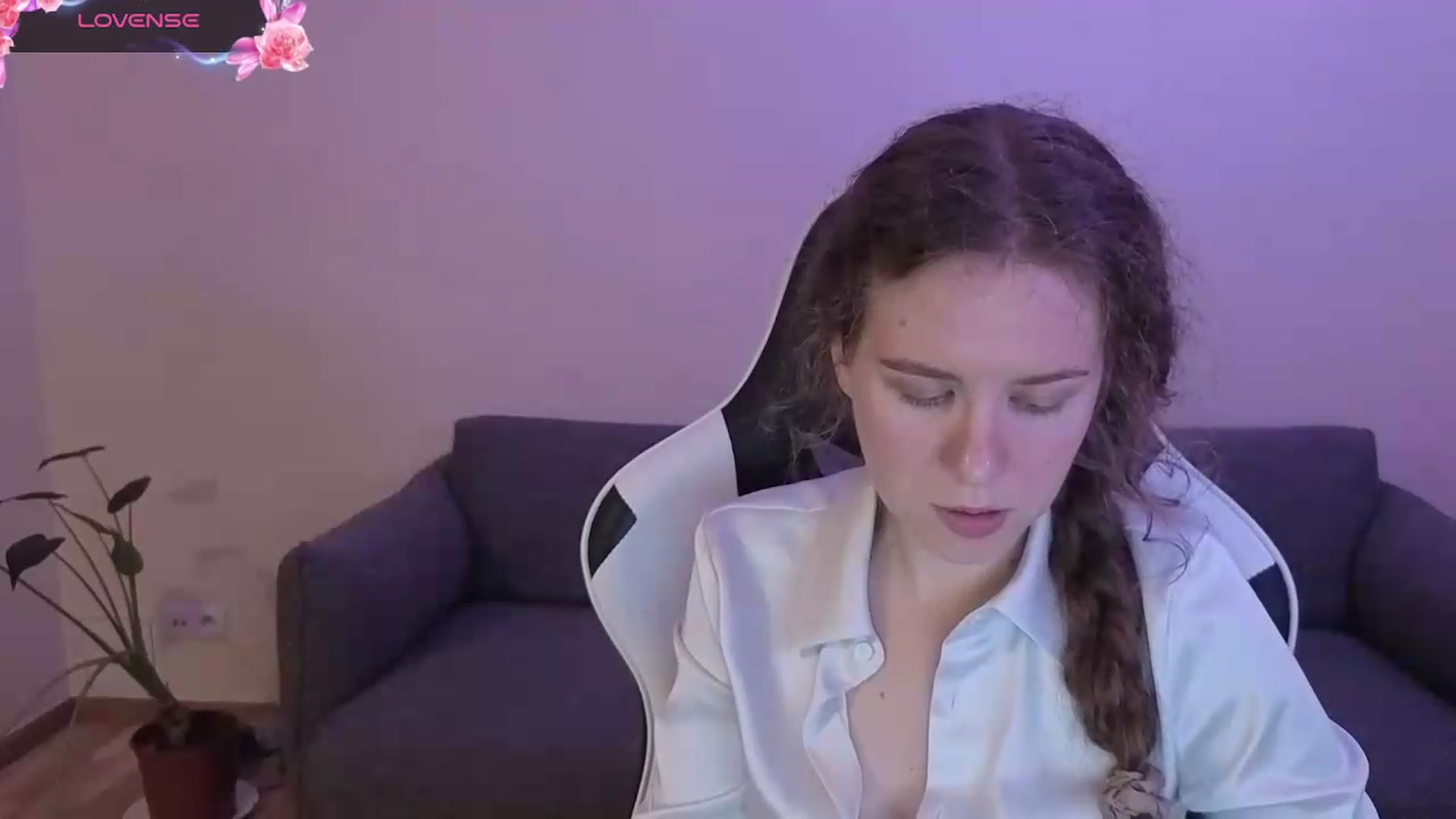 Gallery image thumbnail from BlueFlowerr's myfreecams stream on, 06/09/2026, 19:40 image 18 of 20