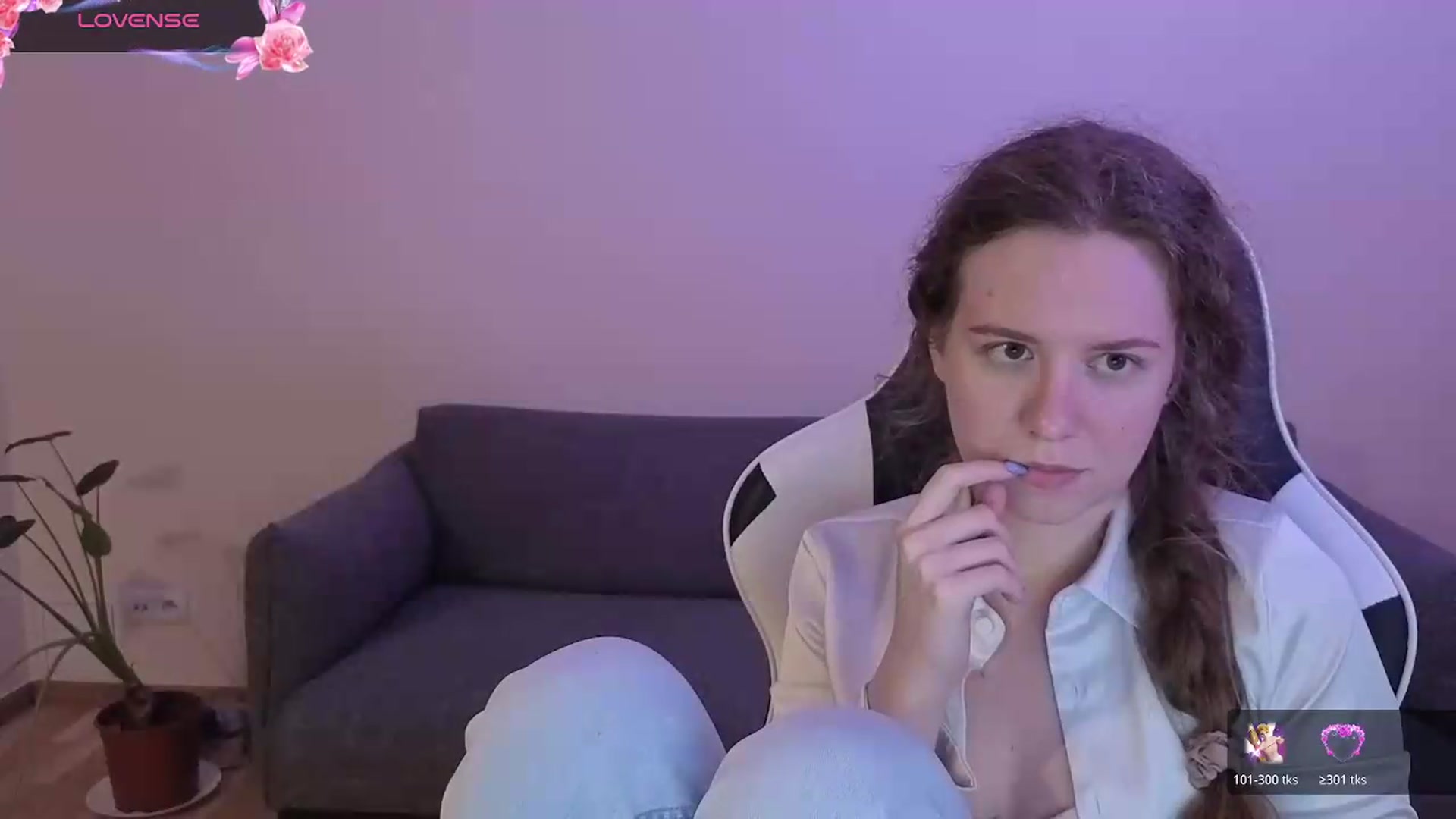 Gallery image thumbnail from BlueFlowerr's myfreecams stream on, 06/09/2026, 21:58 image 20 of 20