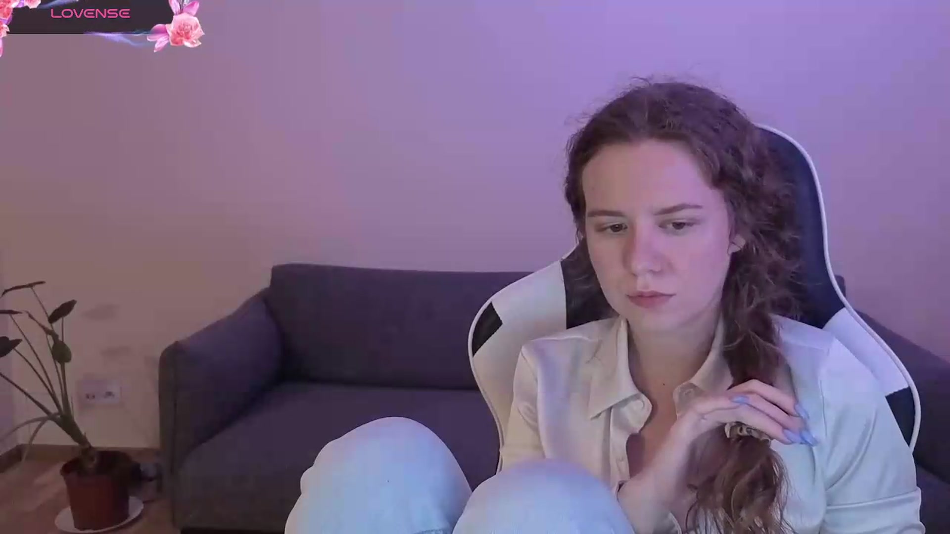 Gallery image thumbnail from BlueFlowerr's myfreecams stream on, 06/09/2026, 21:58 image 18 of 20