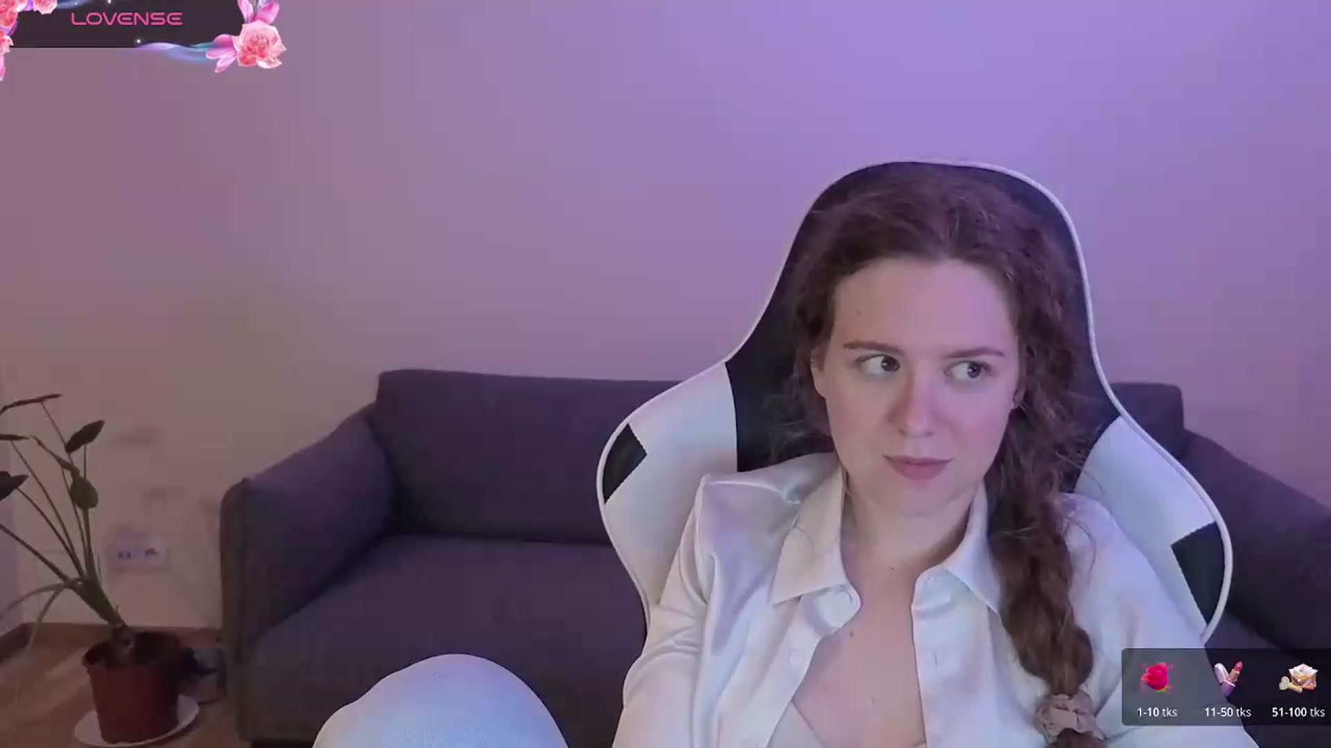 Gallery image thumbnail from BlueFlowerr's myfreecams stream on, 06/09/2026, 21:58 image 6 of 20