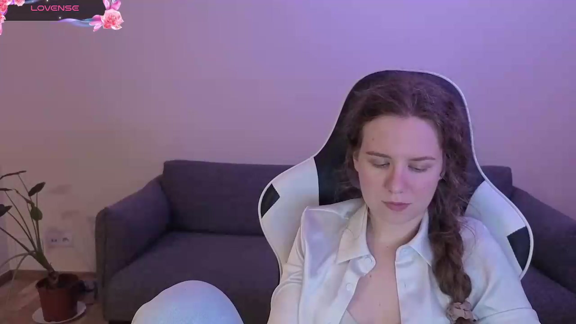 Gallery image thumbnail from BlueFlowerr's myfreecams stream on, 06/09/2026, 21:58 image 12 of 20