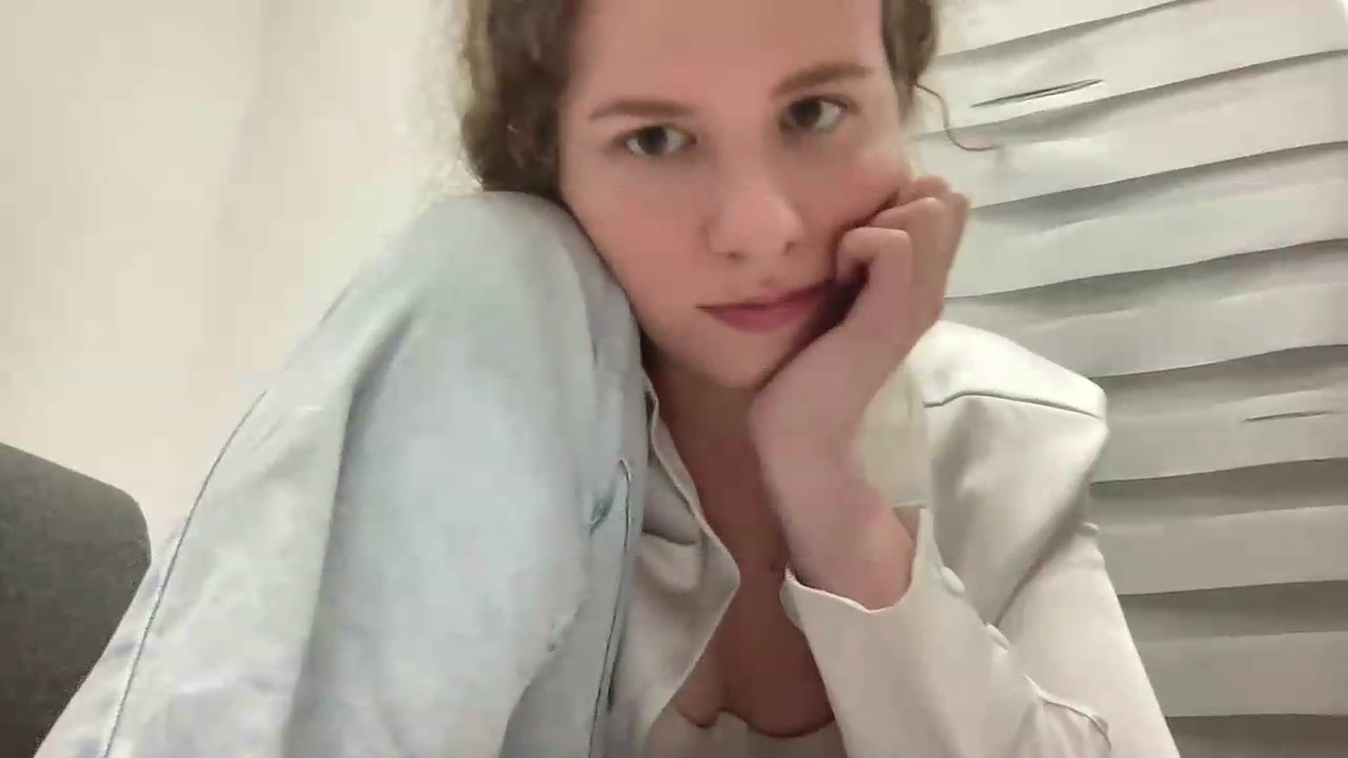 Gallery image thumbnail from BlueFlowerr's myfreecams stream on, 06/10/2026, 03:10 image 7 of 20