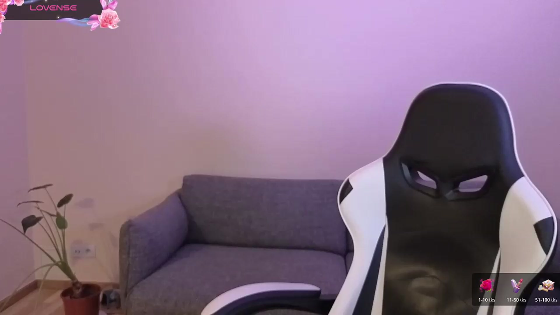 Gallery image thumbnail from BlueFlowerr's myfreecams stream on, 06/10/2026, 18:17 image 6 of 20