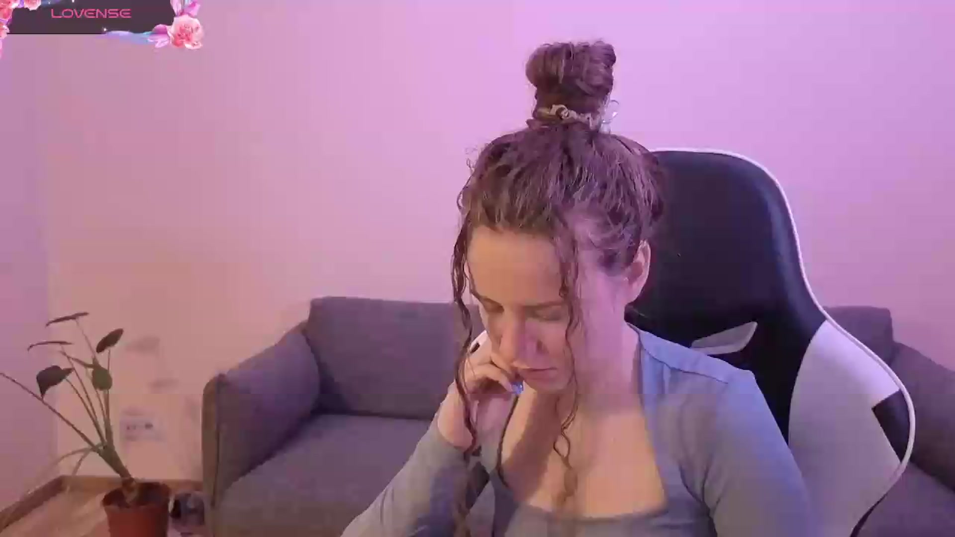 Gallery image thumbnail from BlueFlowerr's myfreecams stream on, 06/10/2026, 20:51 image 2 of 20