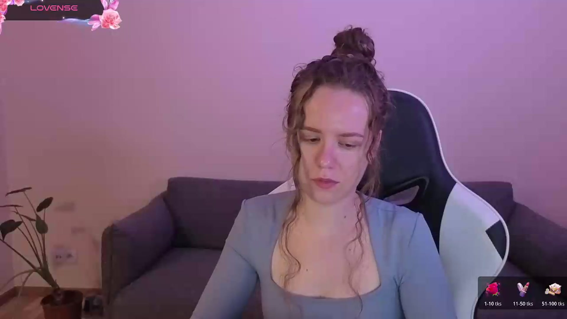 Gallery image thumbnail from BlueFlowerr's myfreecams stream on, 06/10/2026, 20:51 image 20 of 20