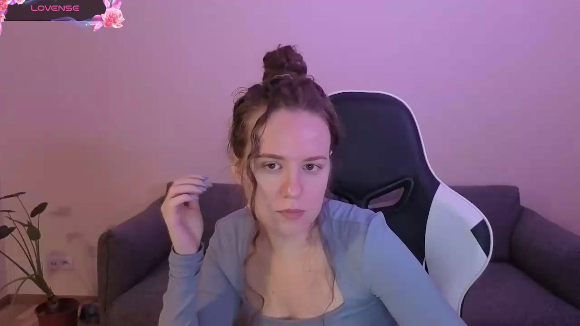 Gallery image thumbnail from BlueFlowerr's myfreecams stream on, 06/10/2026, 20:51 image 11 of 20