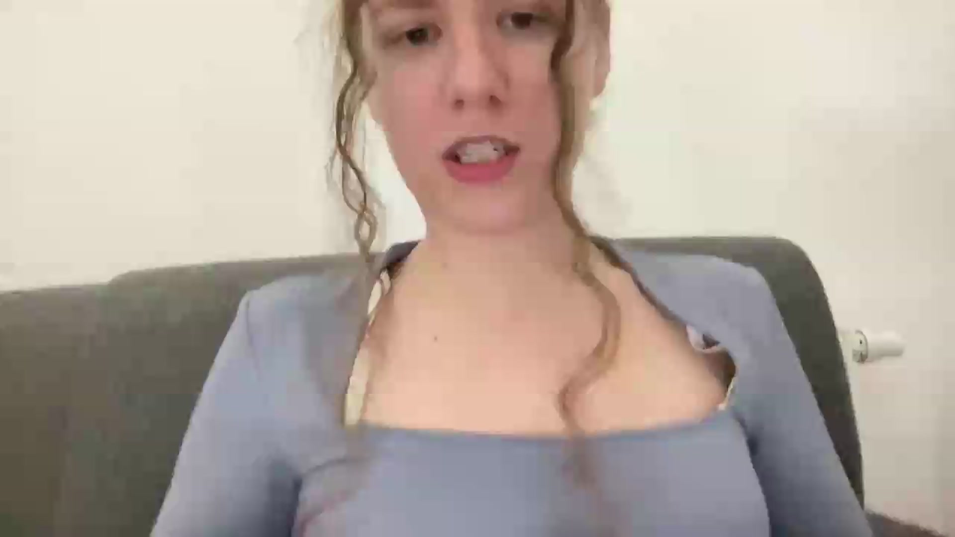 Gallery image thumbnail from BlueFlowerr's myfreecams stream on, 06/11/2026, 02:05 image 1 of 20