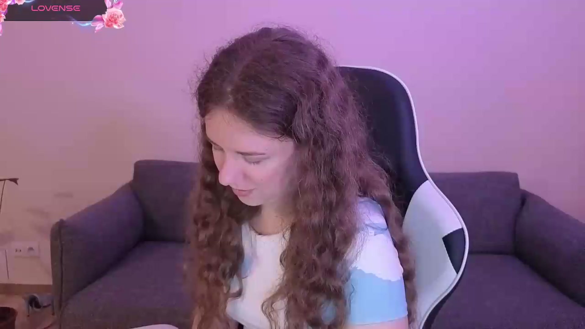 Gallery image thumbnail from BlueFlowerr's myfreecams stream on, 06/11/2026, 17:46 image 10 of 20
