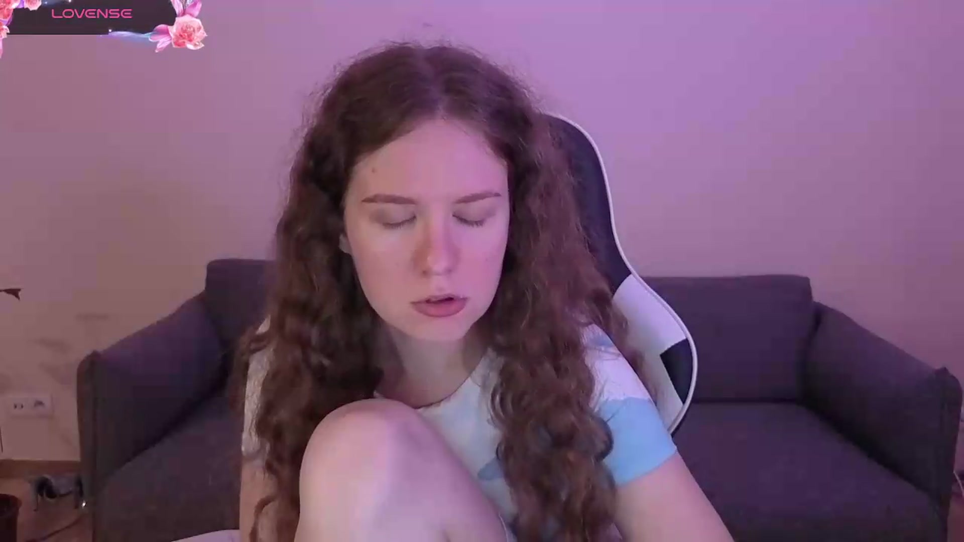 Gallery image thumbnail from BlueFlowerr's myfreecams stream on, 06/11/2026, 17:46 image 19 of 20