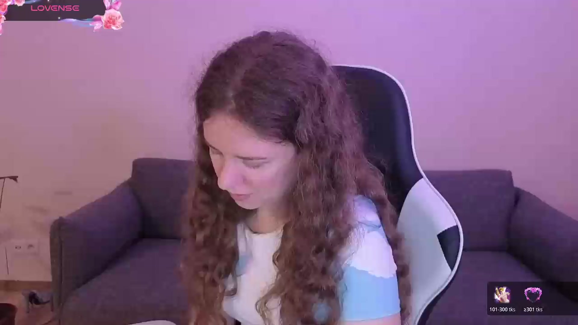 Gallery image thumbnail from BlueFlowerr's myfreecams stream on, 06/11/2026, 17:46 image 9 of 20