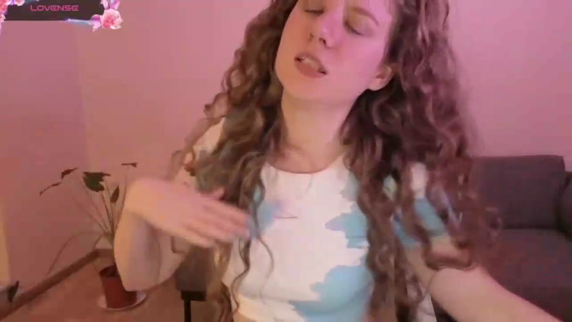 Gallery image thumbnail from BlueFlowerr's myfreecams stream on, 06/11/2026, 21:00 image 3 of 20