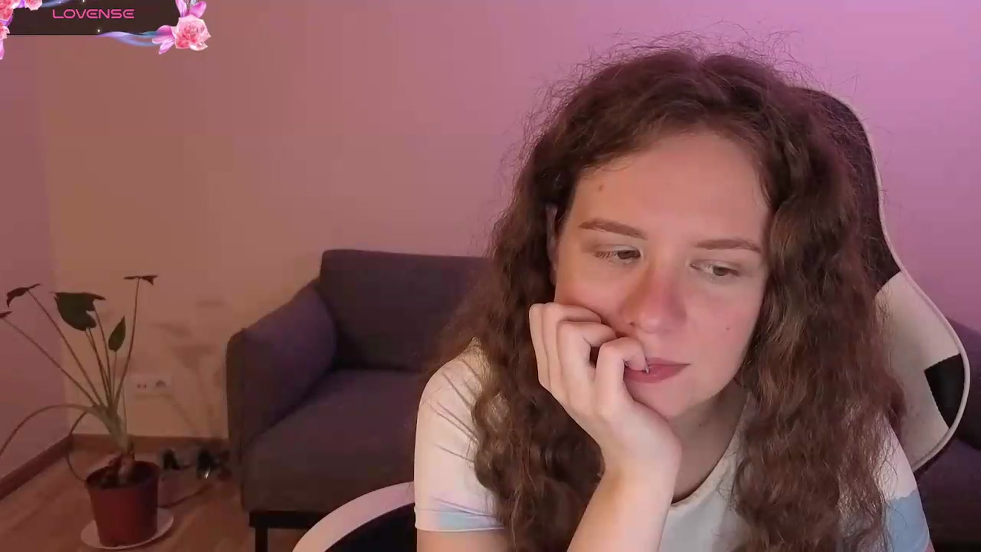 Gallery image thumbnail from BlueFlowerr's myfreecams stream on, 06/11/2026, 22:10 image 4 of 20