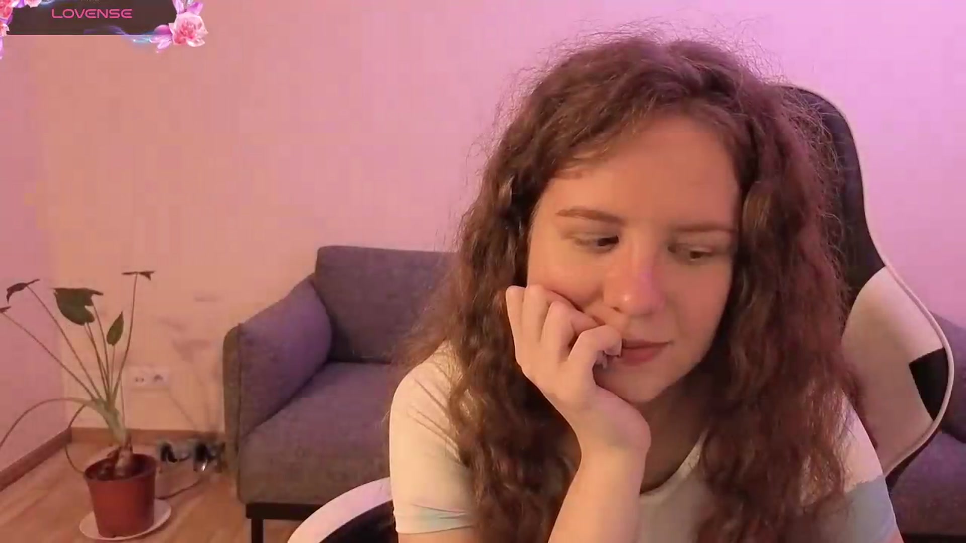 Gallery image thumbnail from BlueFlowerr's myfreecams stream on, 06/11/2026, 22:10 image 5 of 20