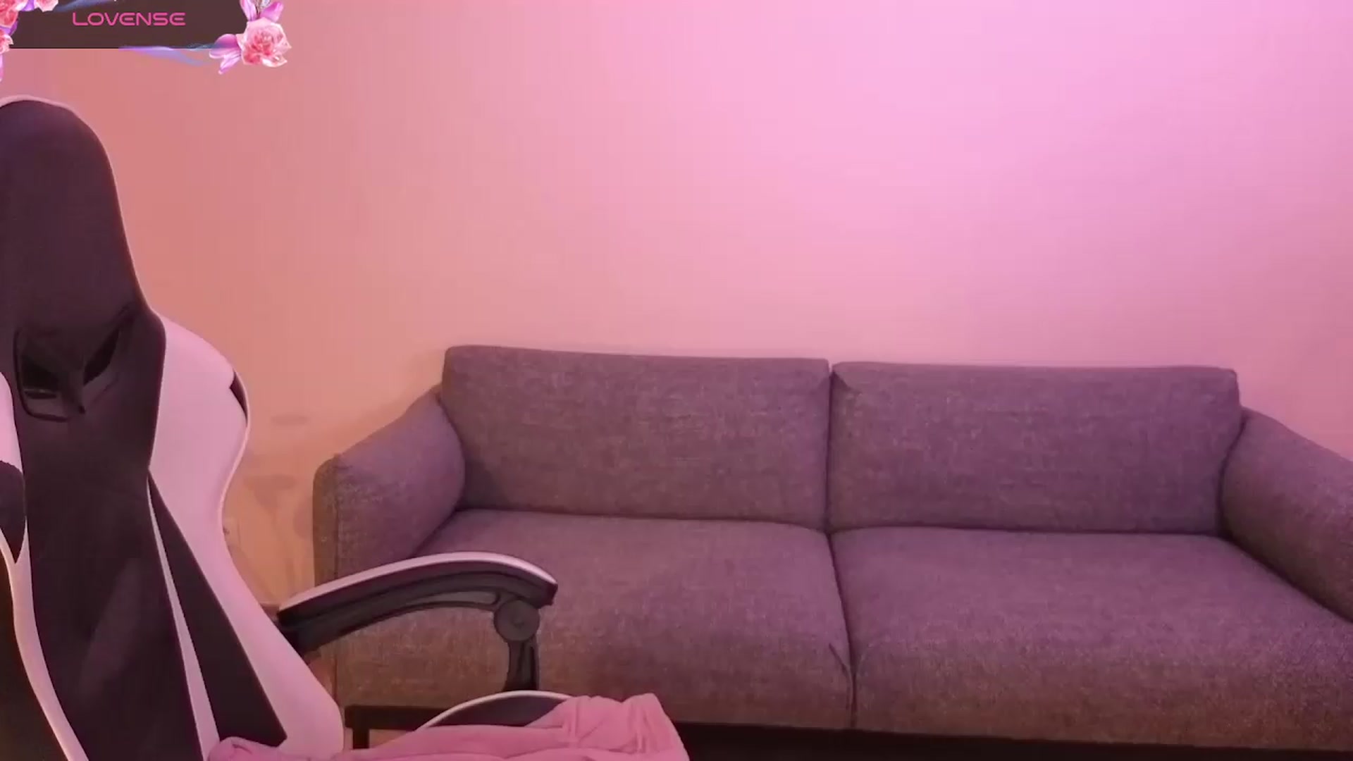 Gallery image thumbnail from BlueFlowerr's myfreecams stream on, 06/12/2026, 24:30 image 12 of 20