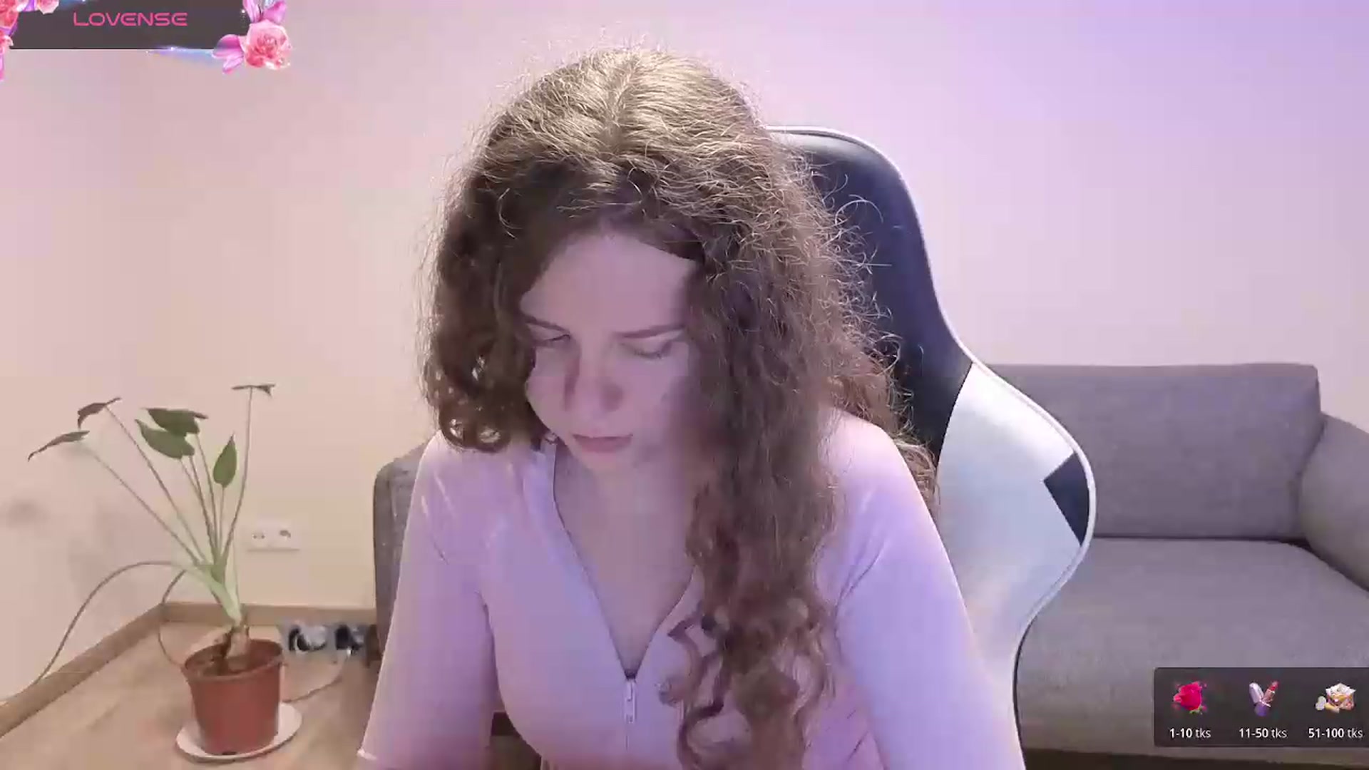 Gallery image thumbnail from BlueFlowerr's myfreecams stream on, 06/12/2026, 19:07 image 7 of 20