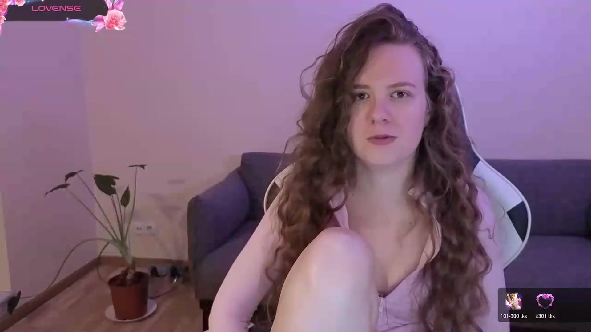 Gallery image thumbnail from BlueFlowerr's myfreecams stream on, 06/12/2026, 20:10 image 10 of 20