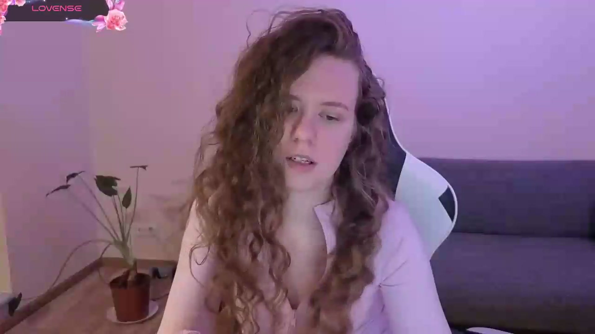Gallery image thumbnail from BlueFlowerr's myfreecams stream on, 06/12/2026, 20:10 image 5 of 20