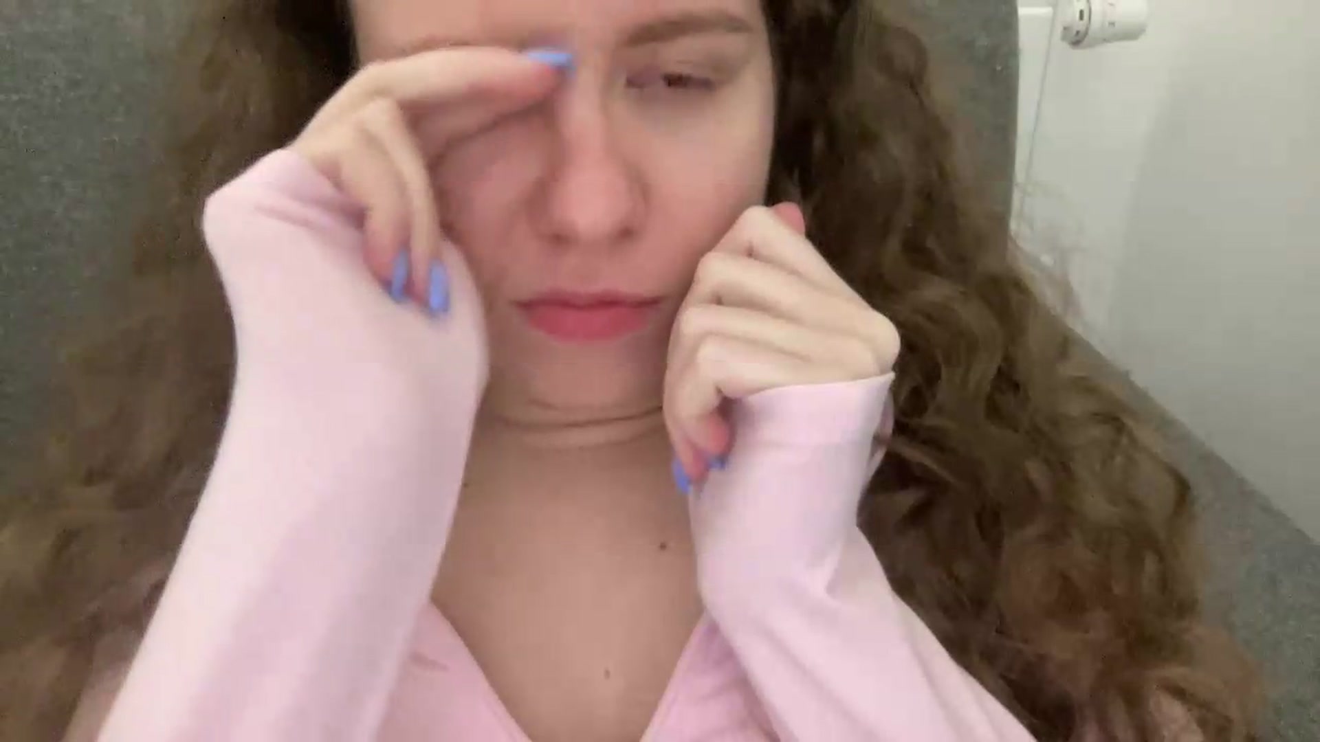 Gallery image thumbnail from BlueFlowerr's myfreecams stream on, 06/12/2026, 23:06 image 20 of 20