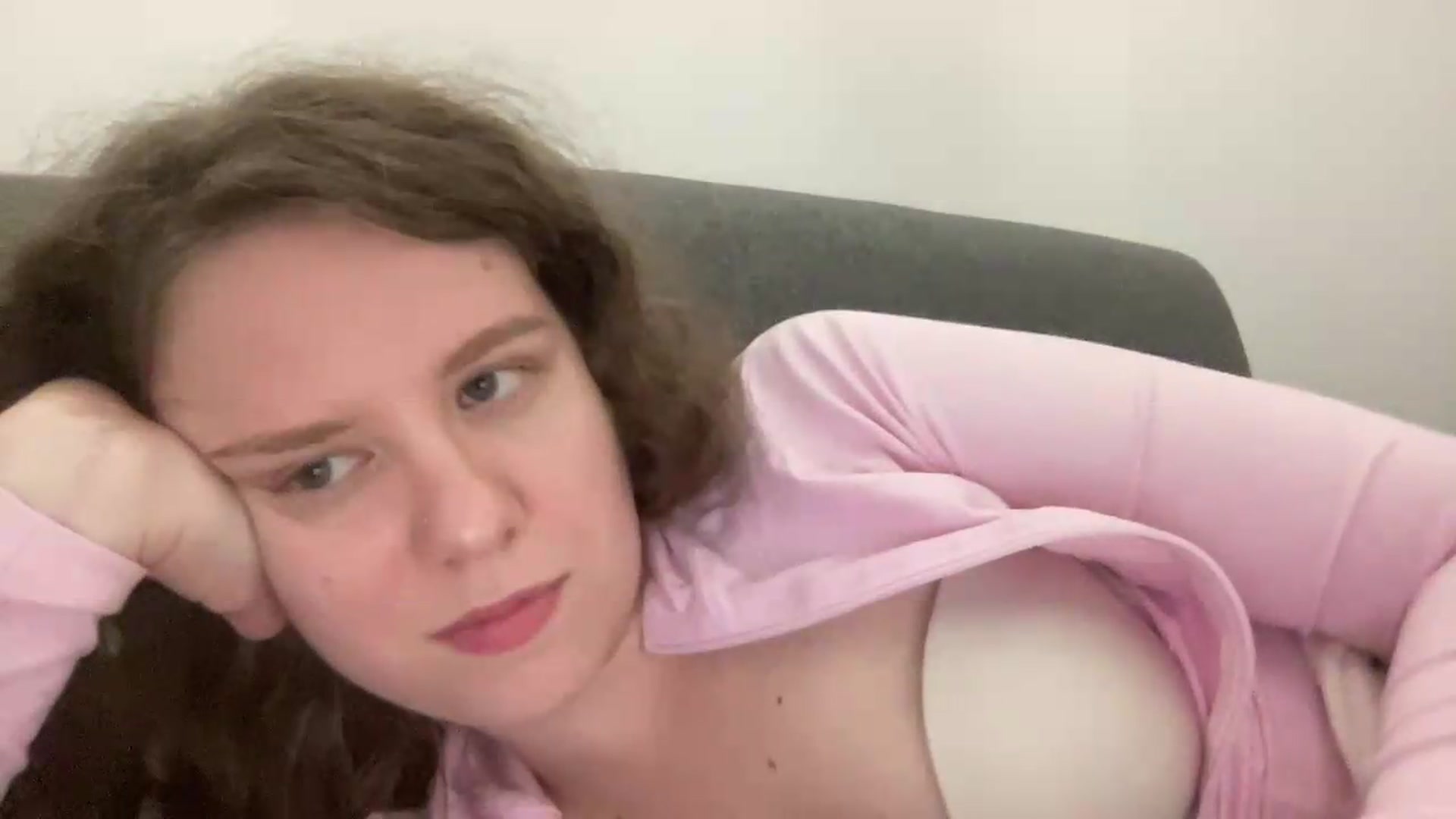 Gallery image thumbnail from BlueFlowerr's myfreecams stream on, 06/13/2026, 02:10 image 14 of 20