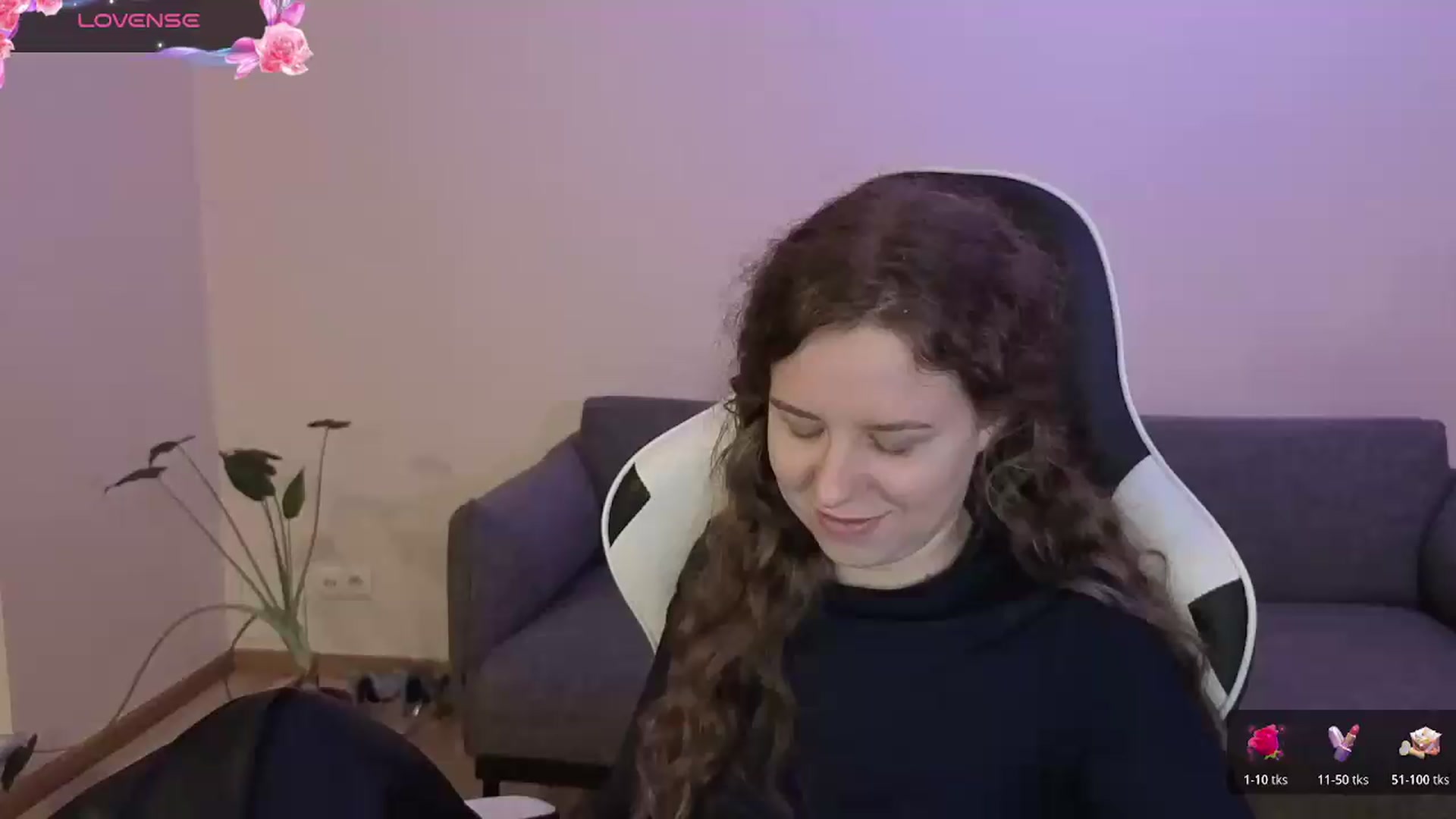 Gallery image thumbnail from BlueFlowerr's myfreecams stream on, 06/13/2026, 21:02 image 7 of 20