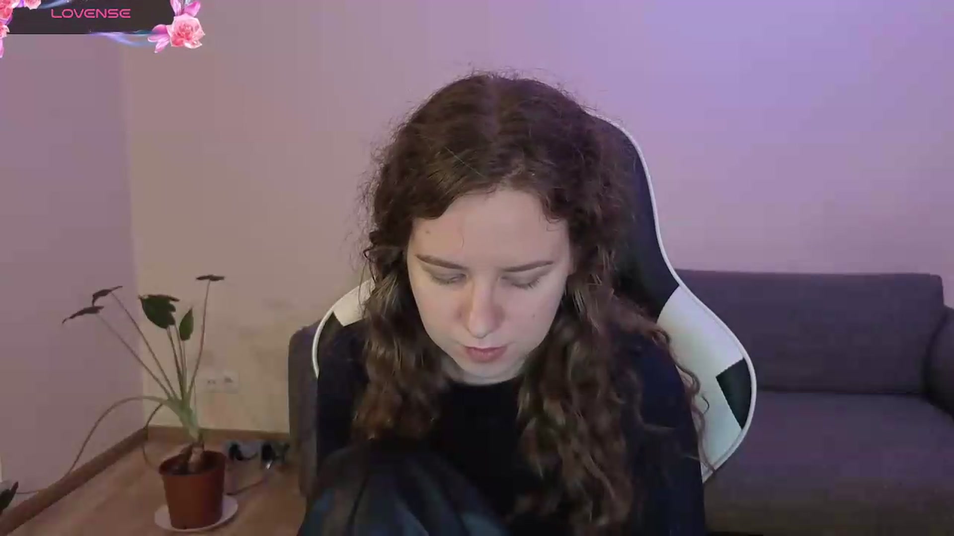 Gallery image thumbnail from BlueFlowerr's myfreecams stream on, 06/13/2026, 21:02 image 5 of 20