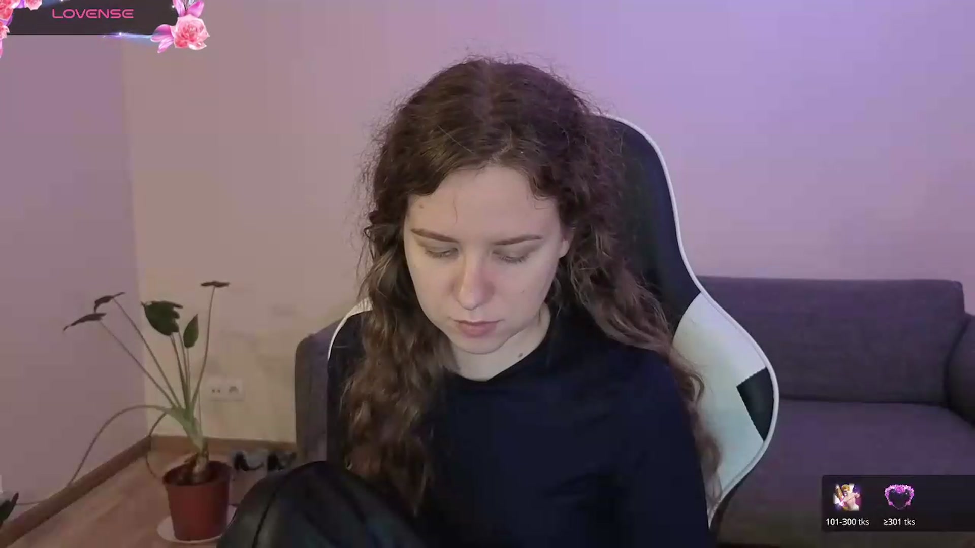 Gallery image thumbnail from BlueFlowerr's myfreecams stream on, 06/13/2026, 21:02 image 6 of 20
