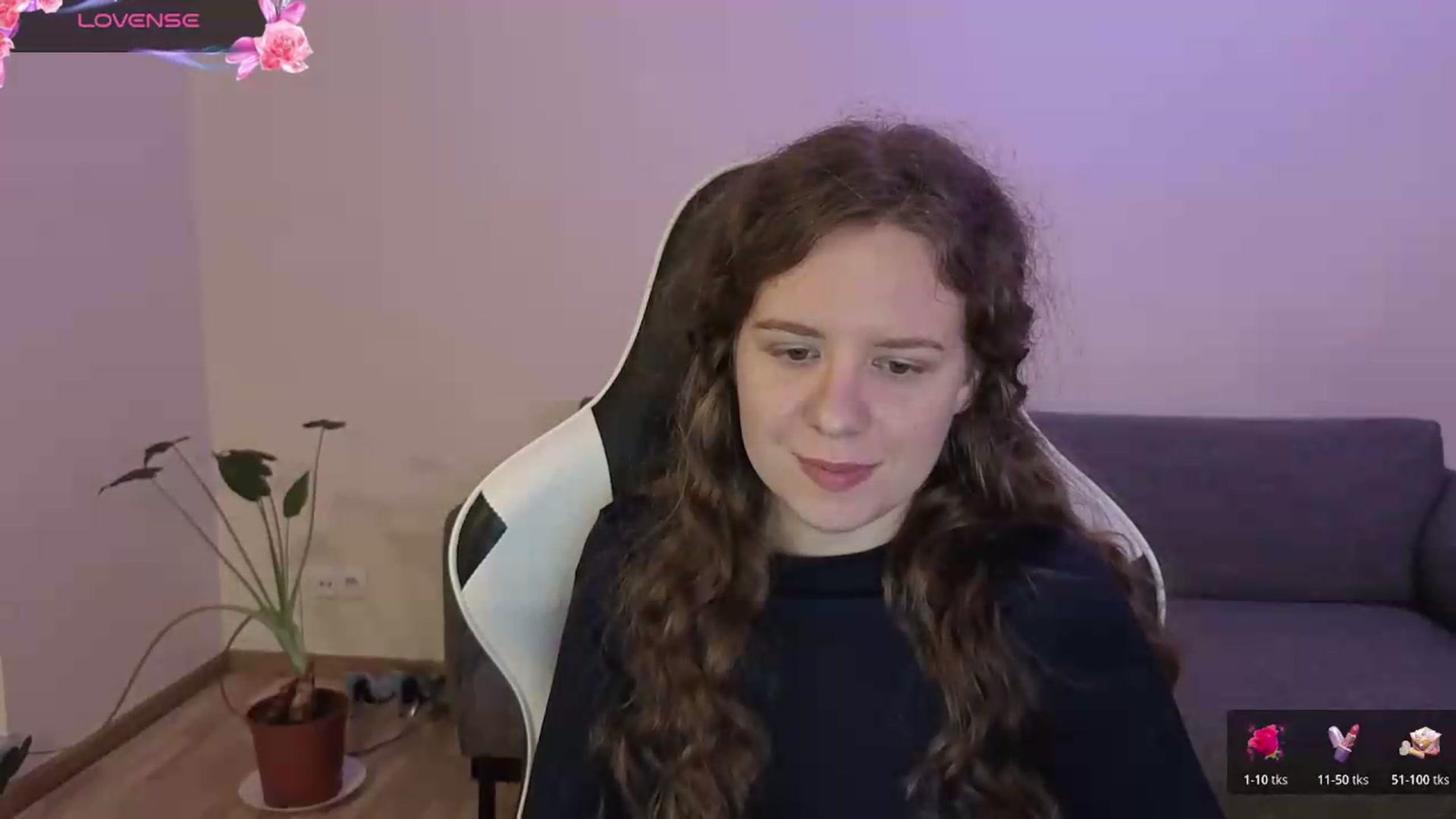 Gallery image thumbnail from BlueFlowerr's myfreecams stream on, 06/13/2026, 21:02 image 12 of 20