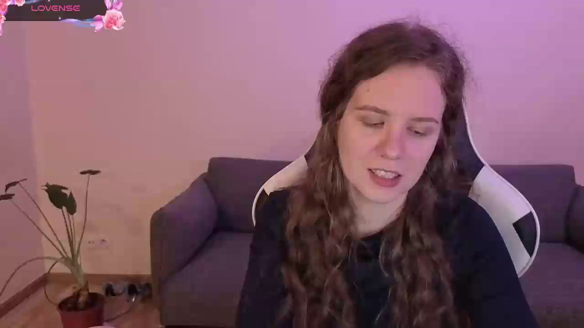 Gallery image thumbnail from BlueFlowerr's myfreecams stream on, 06/14/2026, 24:35 image 20 of 20