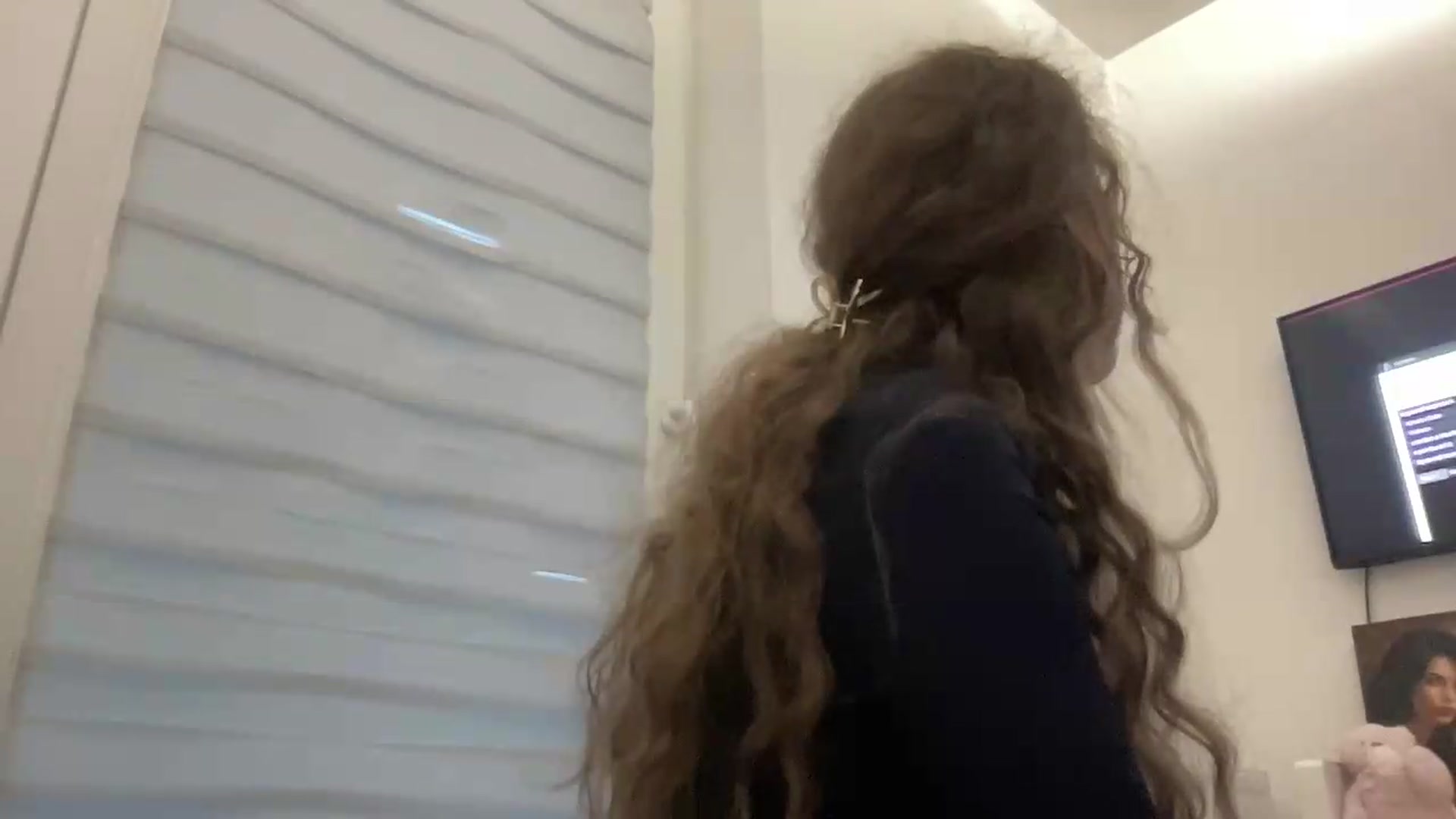 Gallery image thumbnail from BlueFlowerr's myfreecams stream on, 06/14/2026, 03:22 image 5 of 20