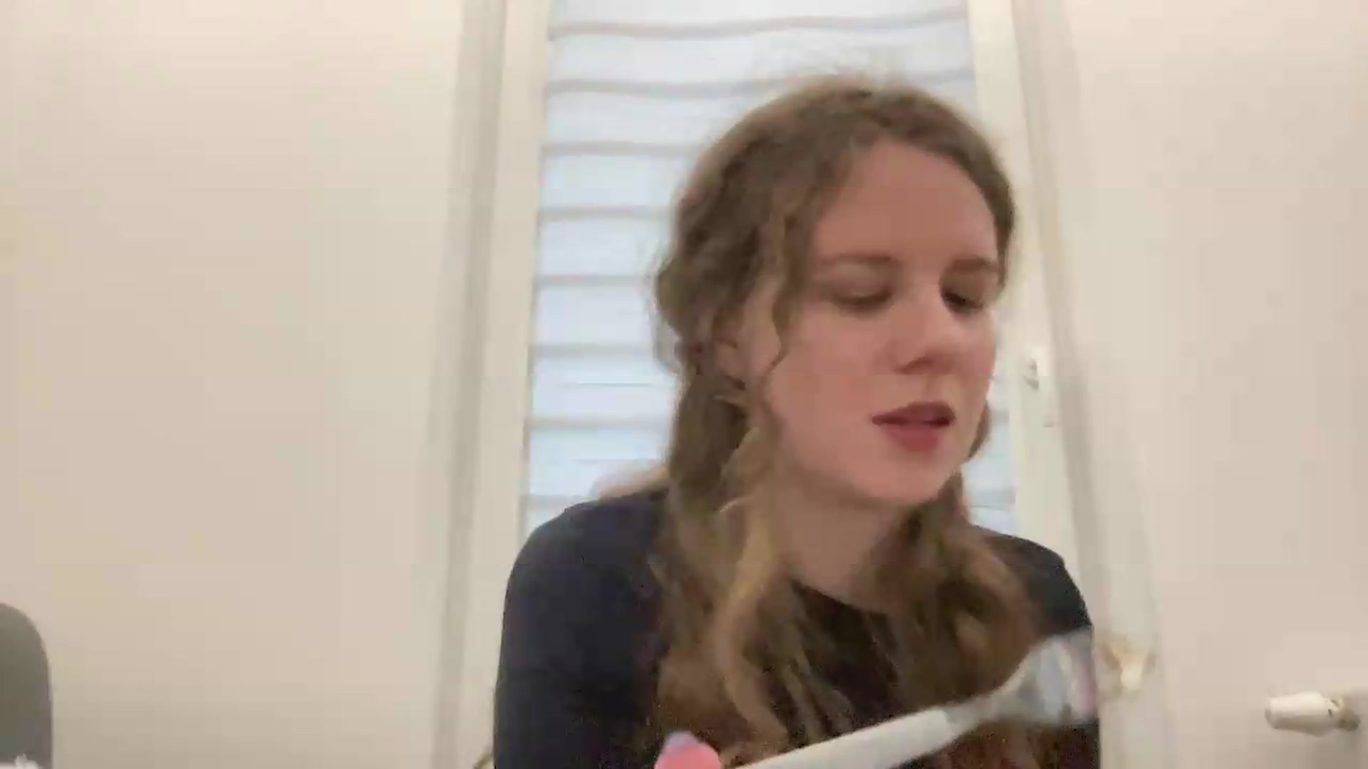 Gallery image thumbnail from BlueFlowerr's myfreecams stream on, 06/14/2026, 03:22 image 8 of 20