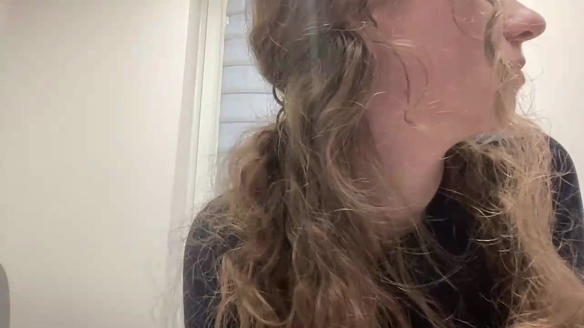 Gallery image thumbnail from BlueFlowerr's myfreecams stream on, 06/14/2026, 03:22 image 12 of 20