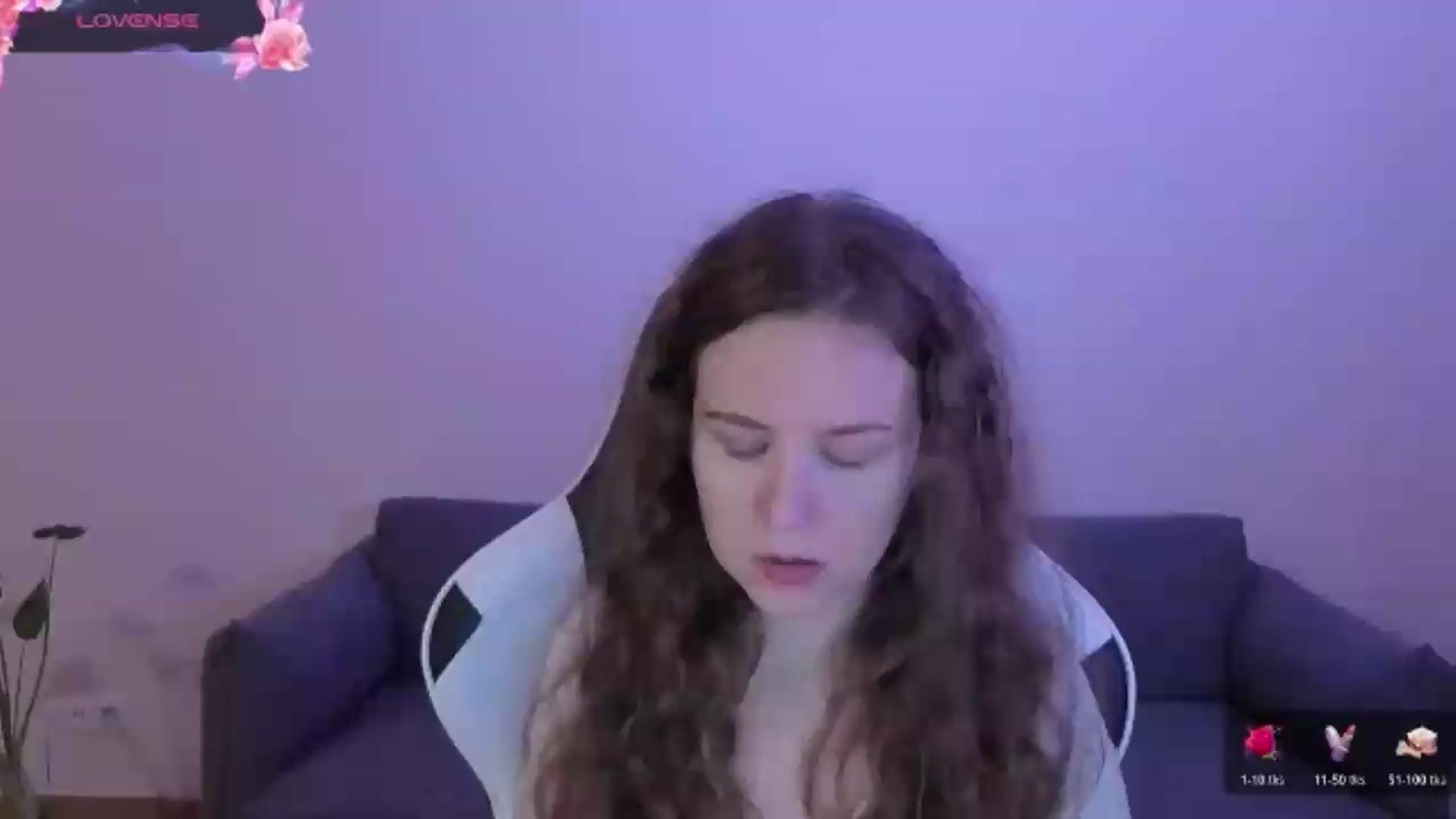 Gallery image thumbnail from BlueFlowerr's myfreecams stream on, 06/14/2026, 17:27 image 4 of 20
