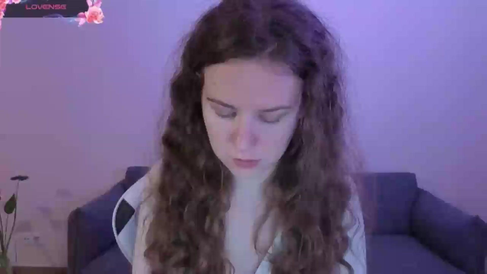 Gallery image thumbnail from BlueFlowerr's myfreecams stream on, 06/14/2026, 17:27 image 17 of 20