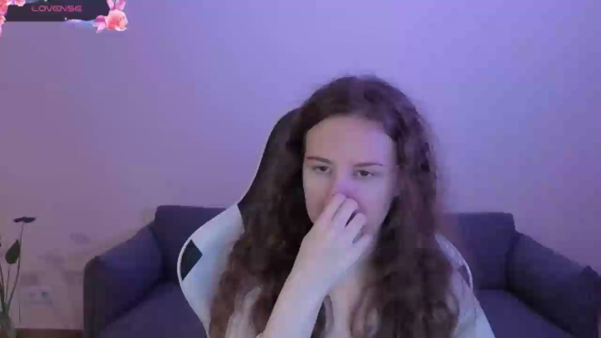 Gallery image thumbnail from BlueFlowerr's myfreecams stream on, 06/14/2026, 17:27 image 6 of 20