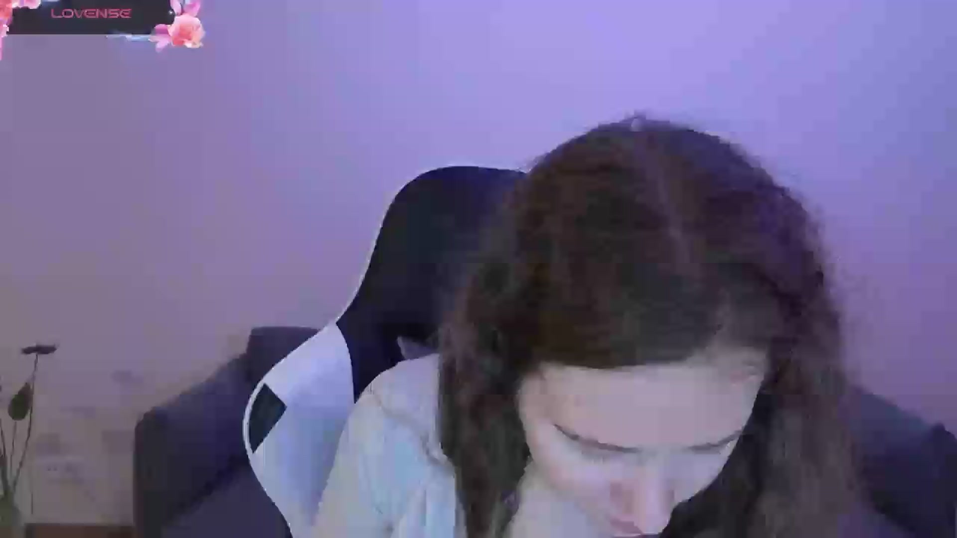 Gallery image thumbnail from BlueFlowerr's myfreecams stream on, 06/14/2026, 17:27 image 19 of 20