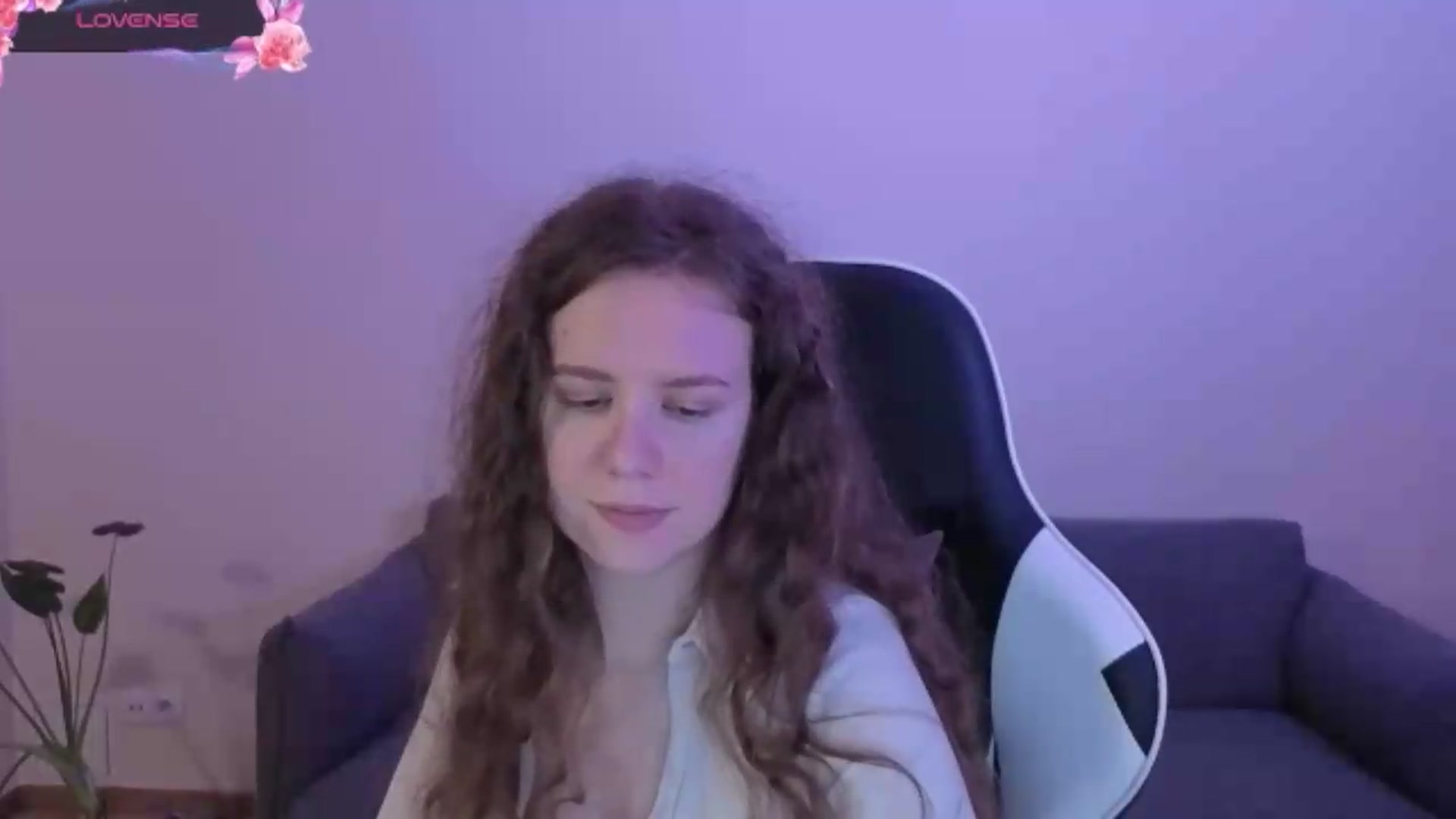 Gallery image thumbnail from BlueFlowerr's myfreecams stream on, 06/14/2026, 19:23 image 20 of 20