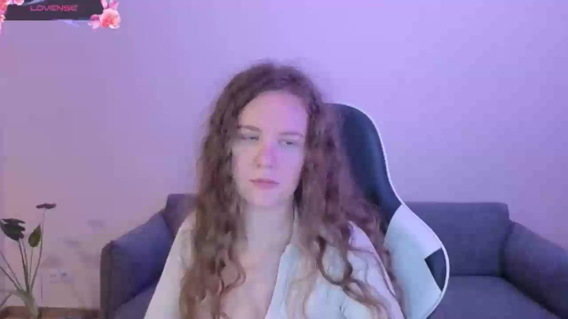 Gallery image thumbnail from BlueFlowerr's myfreecams stream on, 06/14/2026, 19:23 image 11 of 20