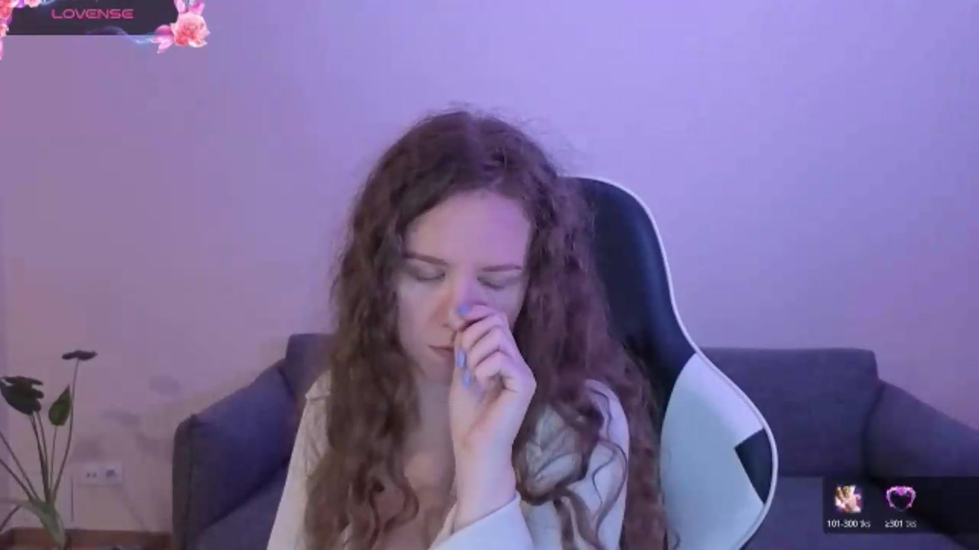 Gallery image thumbnail from BlueFlowerr's myfreecams stream on, 06/14/2026, 19:23 image 12 of 20