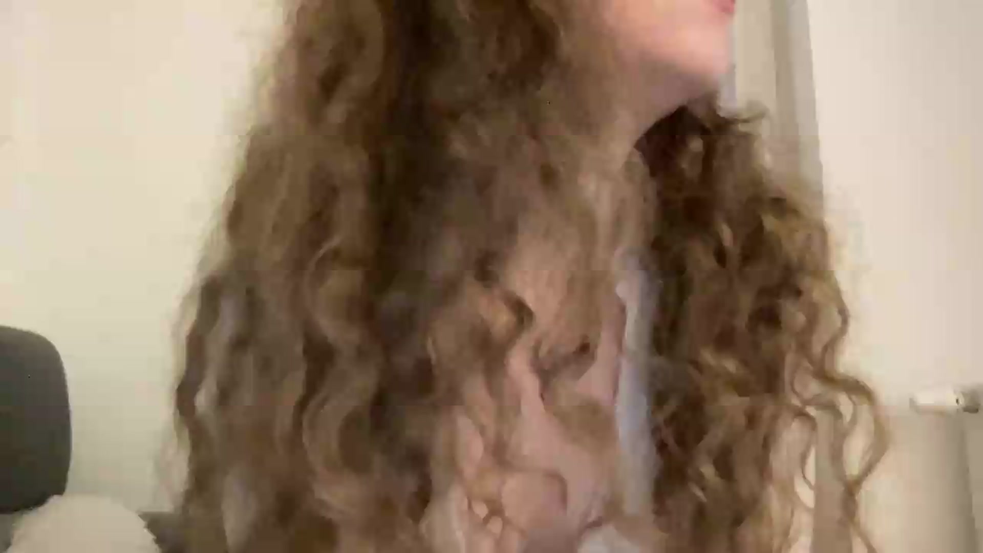 Gallery image thumbnail from BlueFlowerr's myfreecams stream on, 06/15/2026, 02:27 image 19 of 20
