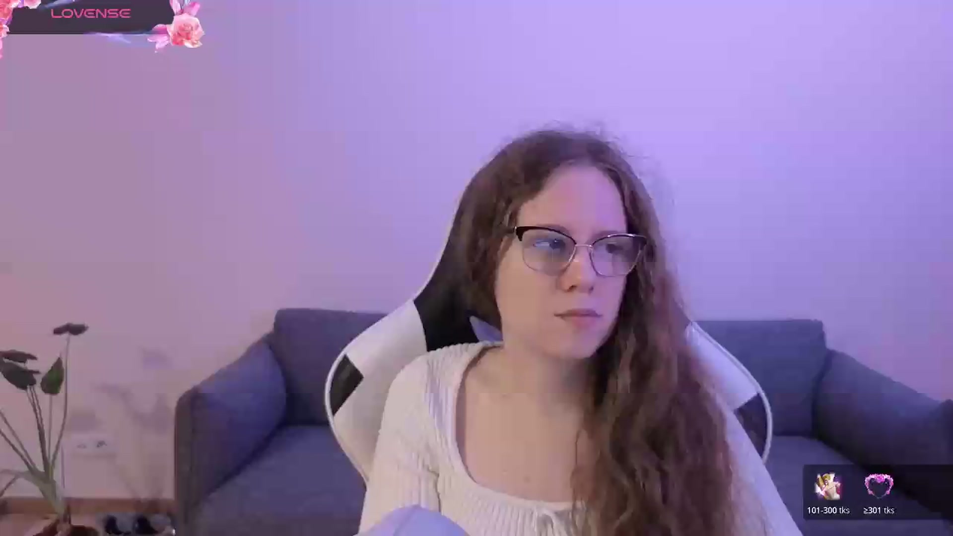 Gallery image thumbnail from BlueFlowerr's myfreecams stream on, 06/15/2026, 17:23 image 2 of 20