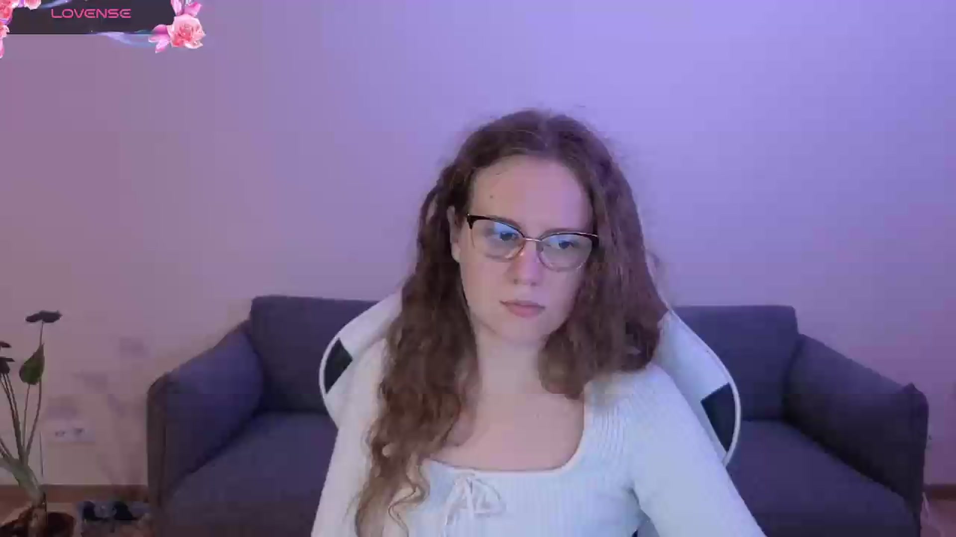 Gallery image thumbnail from BlueFlowerr's myfreecams stream on, 06/15/2026, 21:05 image 1 of 20