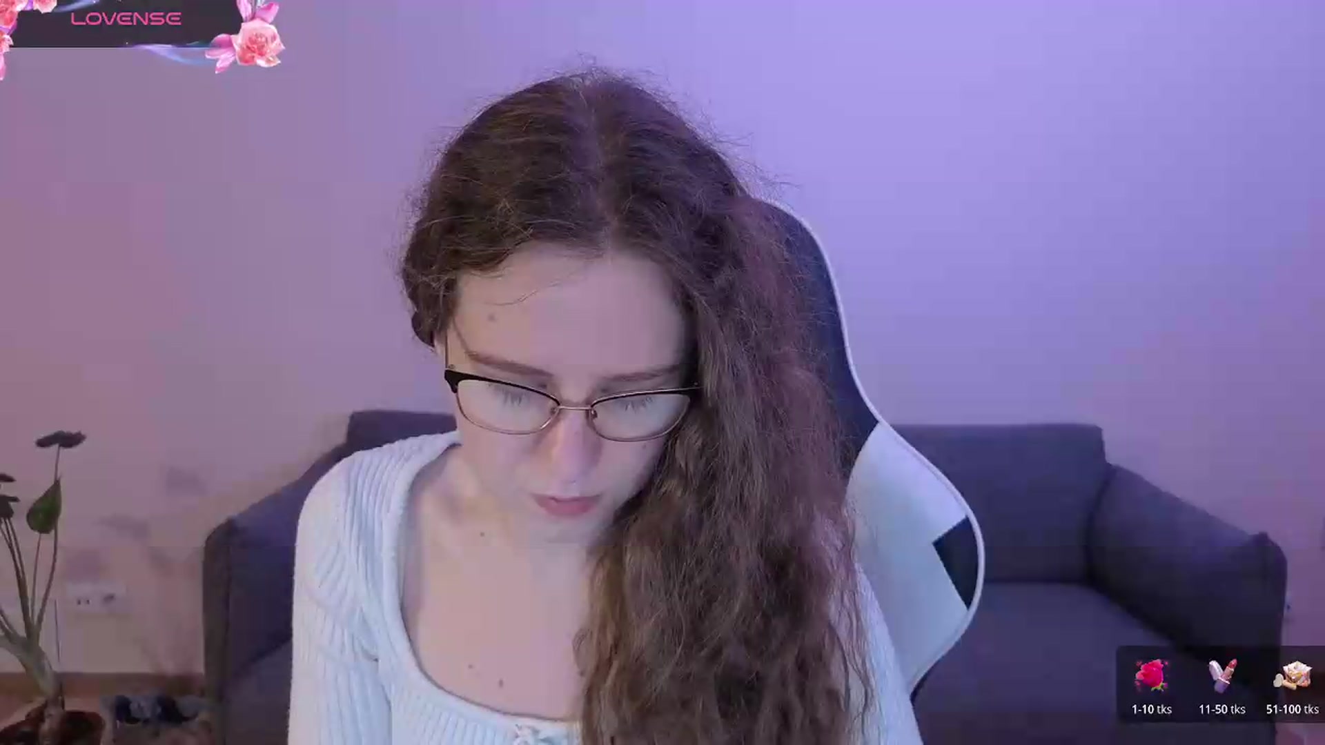 Gallery image thumbnail from BlueFlowerr's myfreecams stream on, 06/15/2026, 21:05 image 6 of 20