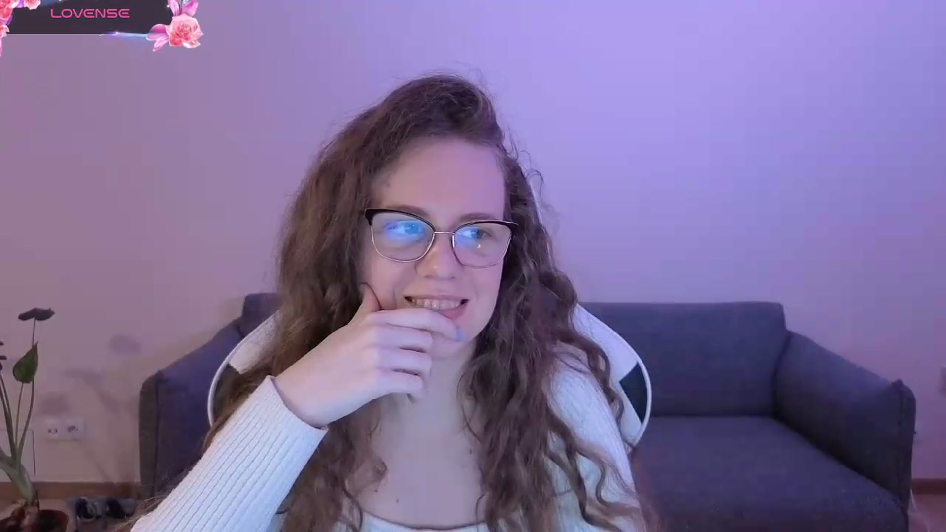 Gallery image thumbnail from BlueFlowerr's myfreecams stream on, 06/15/2026, 21:59 image 11 of 20