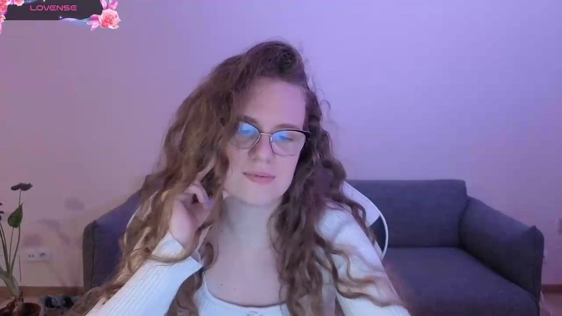 Gallery image thumbnail from BlueFlowerr's myfreecams stream on, 06/15/2026, 21:59 image 12 of 20